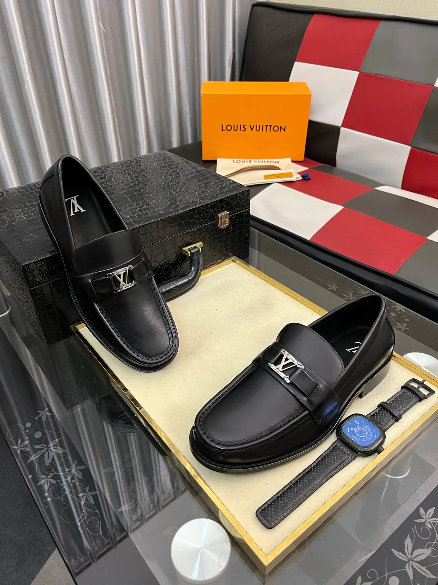 Men's Men's Shoes Men's Men's Shoes 💰520⌚️⌚️[LV] The most popular classic Louis Vuitton leather shoes. Synchronized with the official website, the upper adopts Italian imported upper embossing➕comfortable cowhide lining, fashionable atmosphere, unique brand and unique craftsmanship. Highlighting the hot style of the new year. Stop hesitating, stop wandering, get it now. Code number: 38--44. 2️⃣colors available